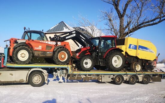 Ruļļu prese New Holland BR 740a