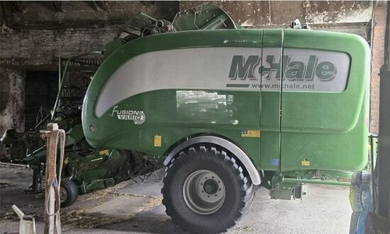 Ruļļu prese McHale Vario