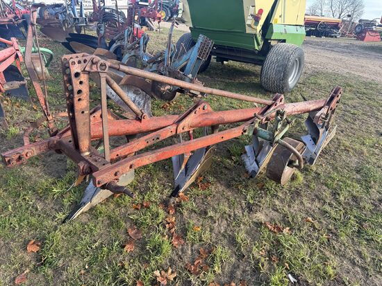 Arkls Kverneland 4 korpusu 