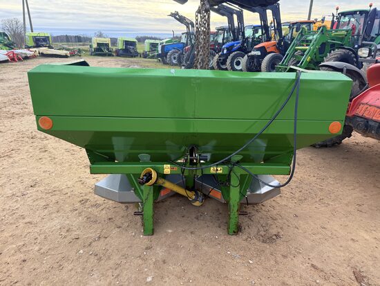 Minerālmēslu izkliedētājs Amazone