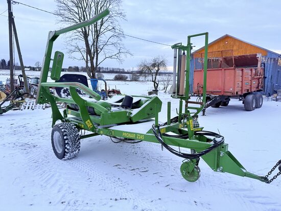 Ruļļu ietinējs Pronar z245