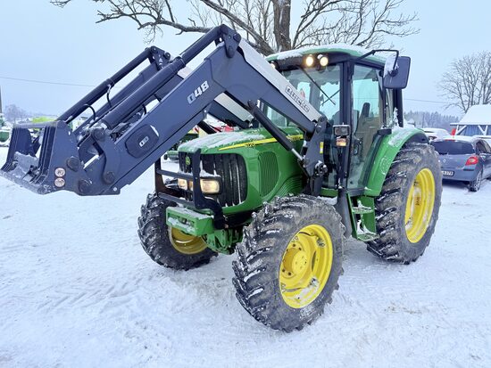 Traktors John Deere 6120