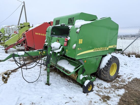 Ruļļu prese John Deere 578