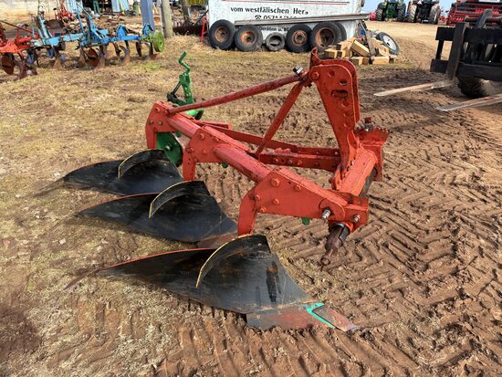 Arkls Kverneland 3 korpusu