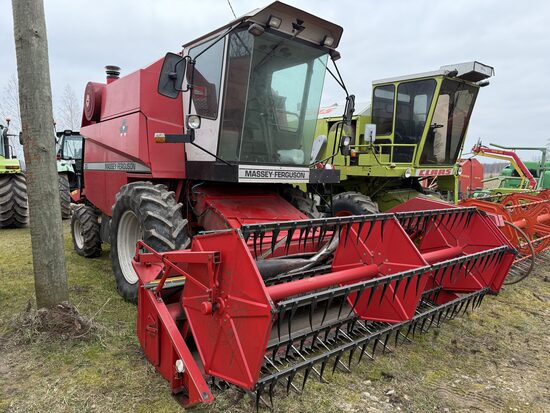 Kombains Massey Ferguson 23