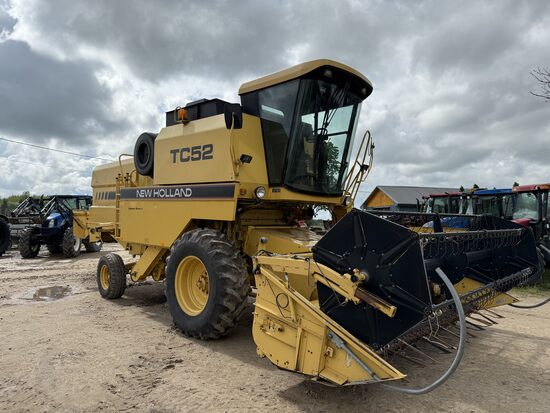 New Holland TC52
