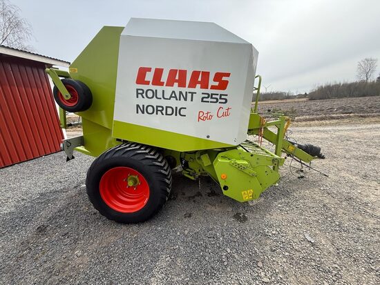 Ruļļu prese Claas 255 roto cut