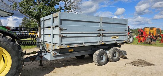 Piekabe Tuhti M10