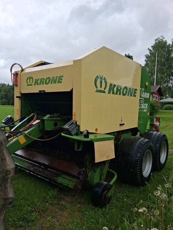 Ruļļu prese Krone Vario pack