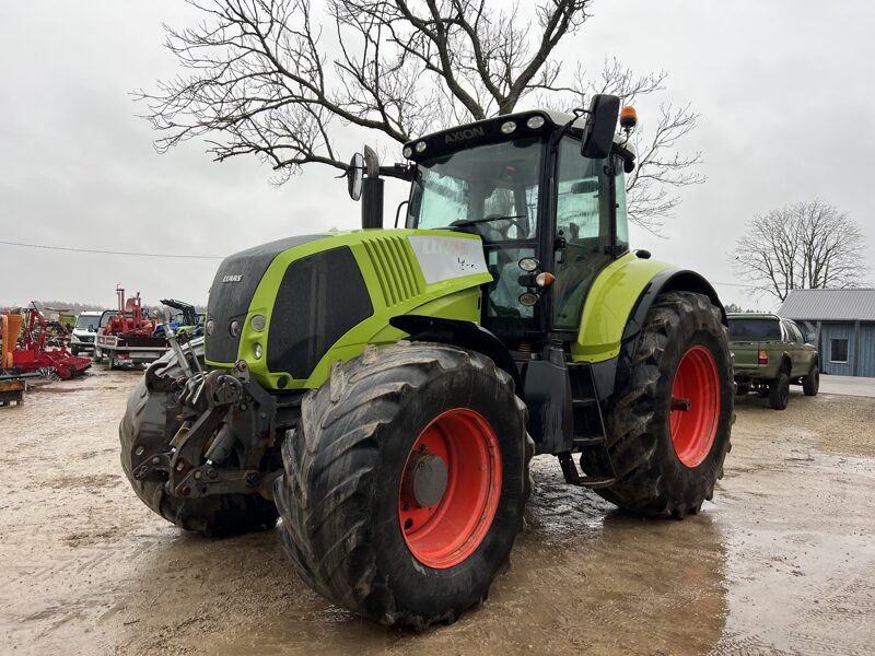 Traktors Claas Axion 850