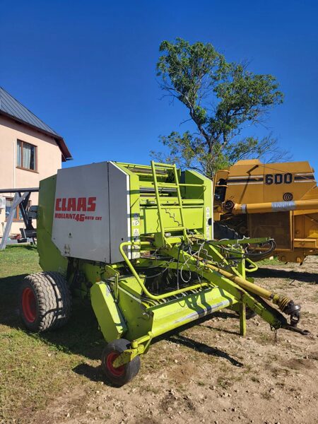 Ruļļu prese Claas 46 roto Cut 